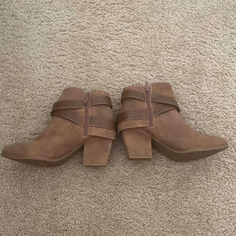 Tan booties - Picture 3 of 5